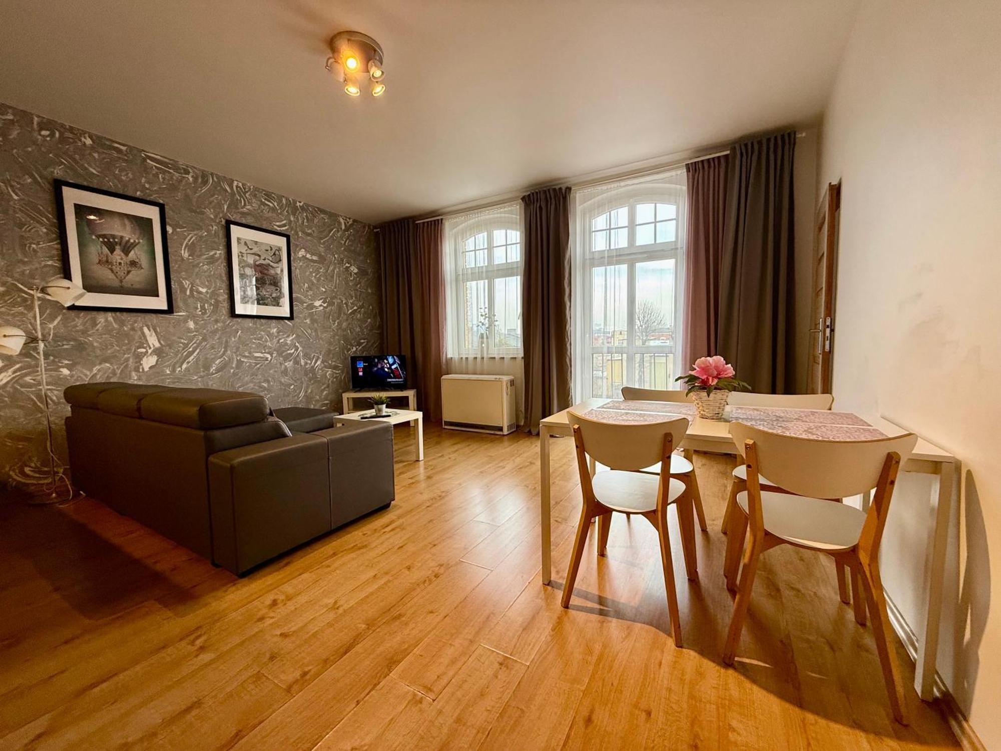 Uno Apartment *