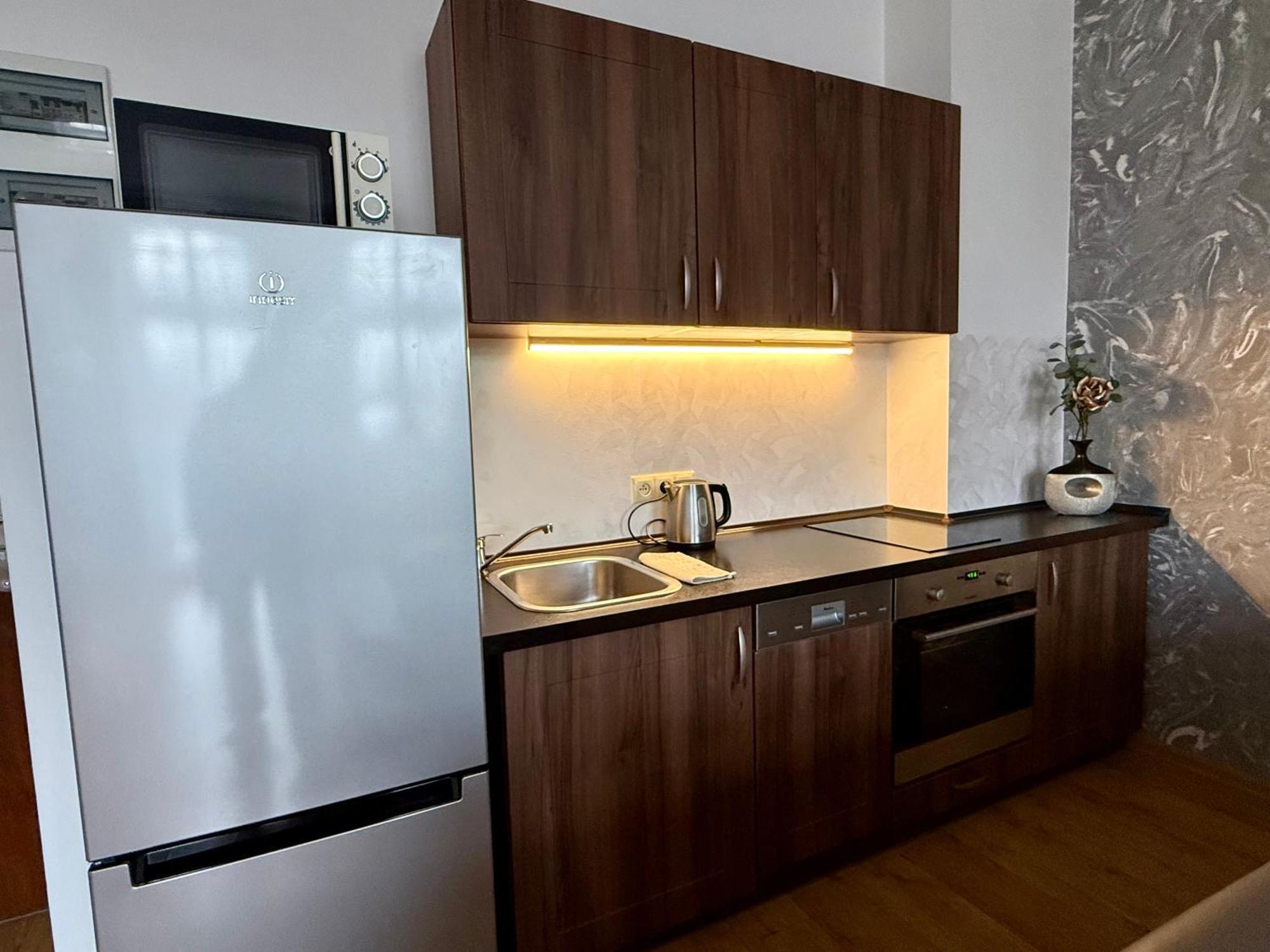 Uno Apartment